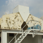 反擊破碎機零部件的保養(yǎng)是保證破碎機正常運行的基本要素